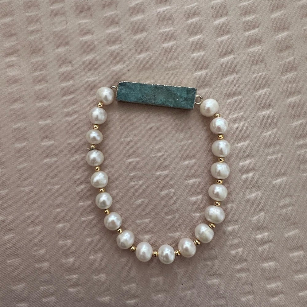 Pearl with geode bracelet